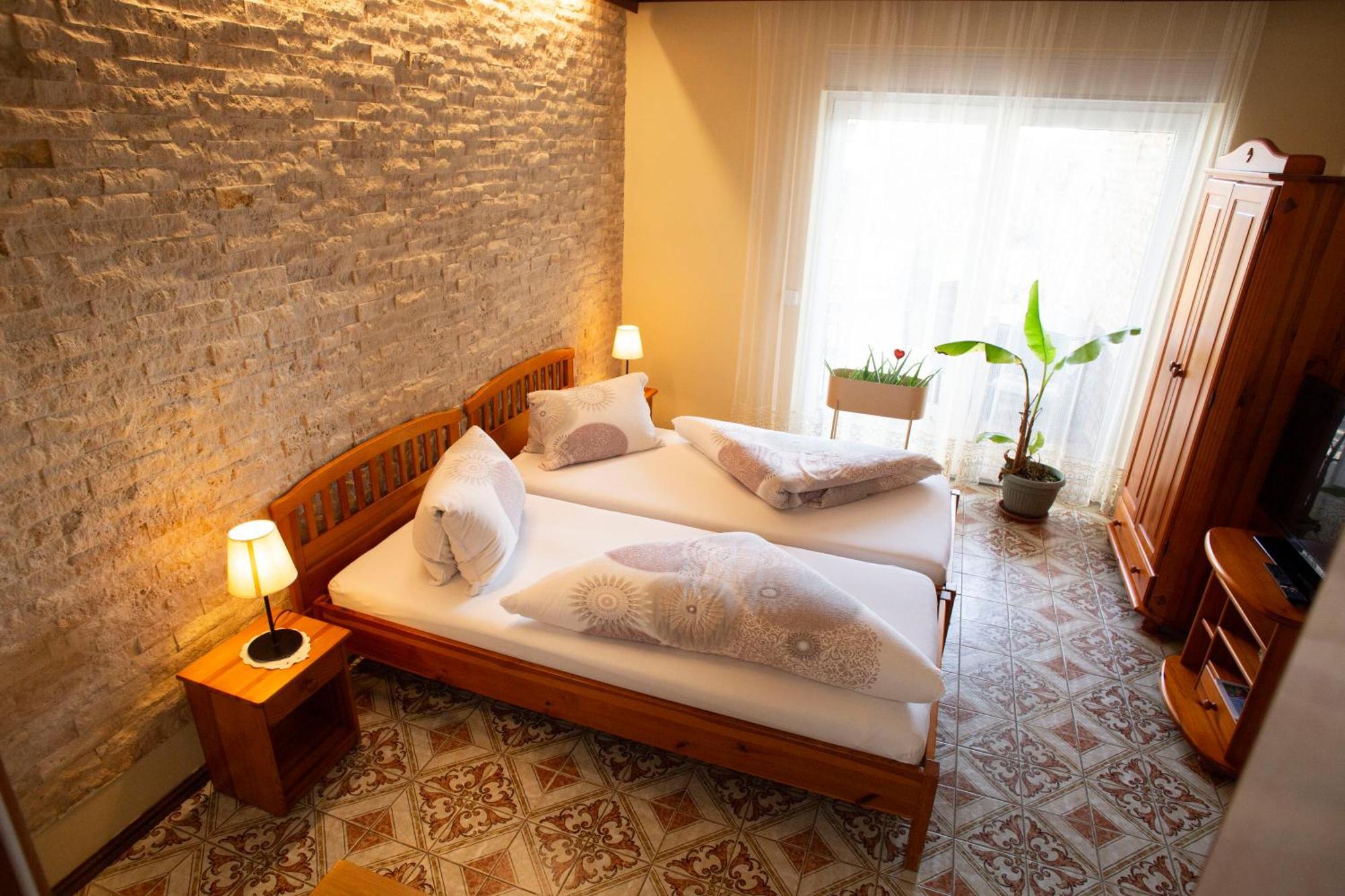 Gaestehaus Mariola Wulkaprodersdorf Bagian luar foto
